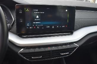 Skoda Octavia 1.0 Tsi Business Edition Plus 110Pk *Navi/Clima/Camera/Stoelverwarming picture 9