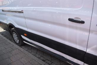 Ford Transit 350 2.0 TDCI L4H3 Trend RWD 129Pk *Airco/Camera picture 19