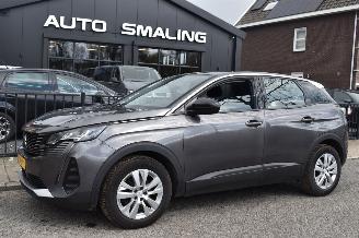 Schadeauto Peugeot 3008 1.2 Puretech Active Pack 131Pk *Navi/Clima/Camera 2022/6