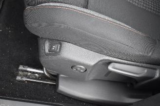 Peugeot 3008 1.2 Puretech Active Pack 131Pk *Navi/Clima/Camera picture 13