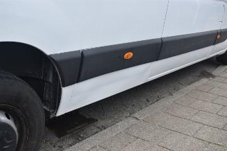 Renault Master 2.3 T35 135Pk L3H2 Work Edition *Navi/Airco/Camera picture 14