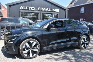 Unfallwagen Renault Mégane E-Tech EV60 218Pk 3FASE Optimum Charge Iconic *Navi/Clima/Camera/Stoelverwarming 2022/12