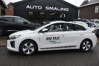 Unfallwagen Hyundai Ioniq Comfort EV 120Pk *NAvi/Clima/Camera 2018/8