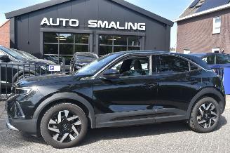 Damaged car Opel Mokka-E 50Kwh Level 2 3FASE 136Pk *Navi/Clima/Camera 2021/11