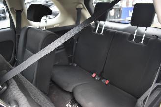 Mitsubishi Outlander 2.0 Intense+ 150Pk 2WD 7 personen *Navi/Clima/Camera picture 7