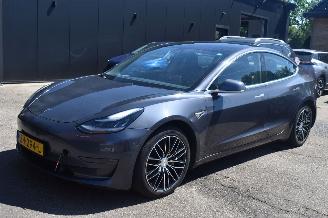 Voiture accidenté Tesla Model 3 75Kwh Long Range AWD 3FASE 351Pk *Navi/Clima/Leder/Panorama/Camera 2019/6