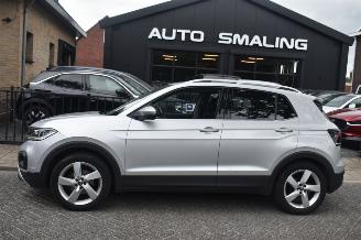 skadebil auto Volkswagen T-Cross 1.0 Tsi Style 110Pk *Navi/Clima/Camera/Stoelverwarming 2022/8