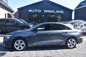 Schadeauto Audi A3 LIMOUSINE 30 TFSI S Edition 110Pk *Navi/Clima 2022/5