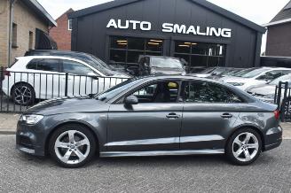 Damaged car Audi A3 1.6 Tdi Sport Pro S Line 110Pk *Navi/Clima/Xenon 2016/8