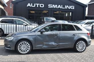 Voiture accidenté Audi A3 1.6 SPORTBACK Tdi 105Pk Pro Line *Navi/Clima 2014/8