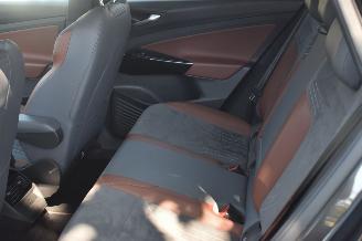 Volkswagen ID.4 77Kwh First 204Pk 3FASE *Navi/Clima/Camera/Stoelverwarming picture 6