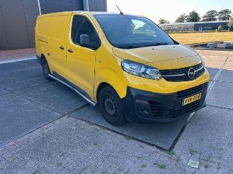 Opel Vivaro 2.0 Cdti L2H1 Edition 122Pk *Airco/Navi picture 2