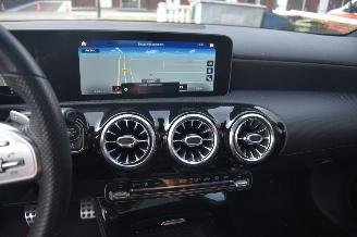 Mercedes A-klasse 180 Premium Plus 136Pk *Navi/Clima/Stoelverwarming/Panorama picture 9