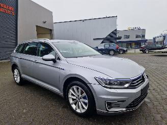 skadebil bedrijf Volkswagen Passat GTE HYBRIDE / SPORTLEER / PANORAMA 2017/9