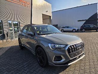 krockskadad bil auto Audi Q3 2.0 TDi 110kw / AUTOM / PANORAMADAK 2019/12