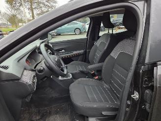 Dacia Sandero 0.9 TCe STEPWAY / NAVI / CAMERA picture 15