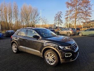 skadebil auto Volkswagen T-Roc 1.5-110kw / AUTOM / NAVI / CAMERA / STOELVERW 2020/7