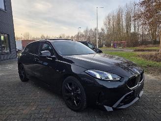 Damaged car BMW 1-serie M-SPORT /AUTOM / PANO / HEAD UPP 2025/8