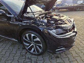 Volkswagen Arteon Shooting Brake GTE Hybrid R-Line 160KW picture 16