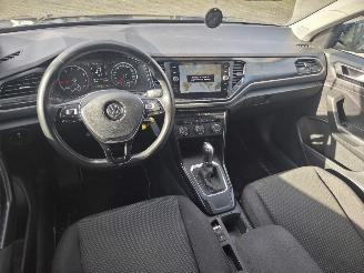Volkswagen T-Roc 1.5 TSi AUTOM /NAVI / STOELVERW picture 15
