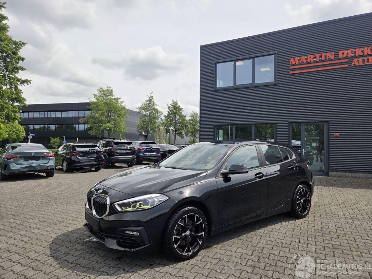 BMW 1-serie 1.8i Benz  / LED / STUUR & STOELVERW