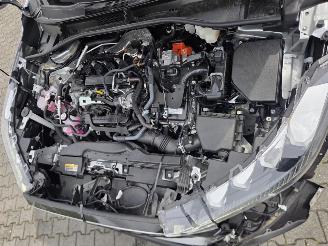 Toyota Corolla Cross 2.0 LTr -112KW HYBR / NAVI / CAMERA picture 14