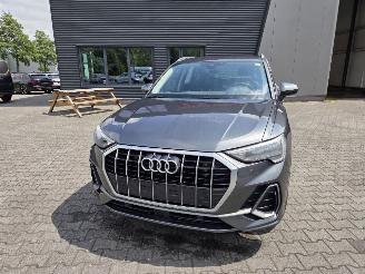 Audi Q3 1.5 P-HEV / S-LINE picture 18