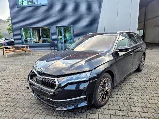 Voiture accidenté Skoda Octavia 1.5 TSi 110KW  M-HEV / AUTOMAAT 2026/1