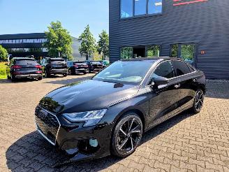 skadebil auto Audi A3 1.5 TSi 110kw Autom / LEER / NAVI / CAMERA / ZWARTE HEMEL 2023/12