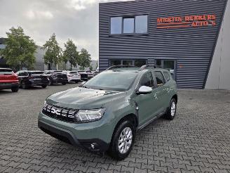 damaged passenger cars Dacia Duster TCe 67KW / CAMERA / NAVI 2023/2