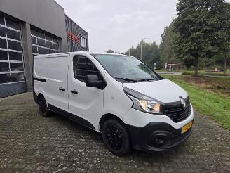 Avarii auto utilitare Renault Trafic 1.6 Diesel 89kw / 136 dkm / CAMERA  / TREKHAAK 2018/8