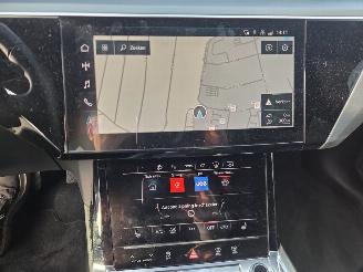 Audi Q8 E-tron S-LINE  Quattro 250kw / 95 Ah / Luchtvering picture 23