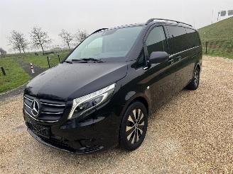 krockskadad bil bedrijf Mercedes Vito eVito Tourer Pro L3 90 kWh/airco/navi 2022/1
