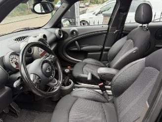 Mini Countryman Mini ALL4 Clima Elek Pak 1.6 Cpr S ALL4 Chili picture 12