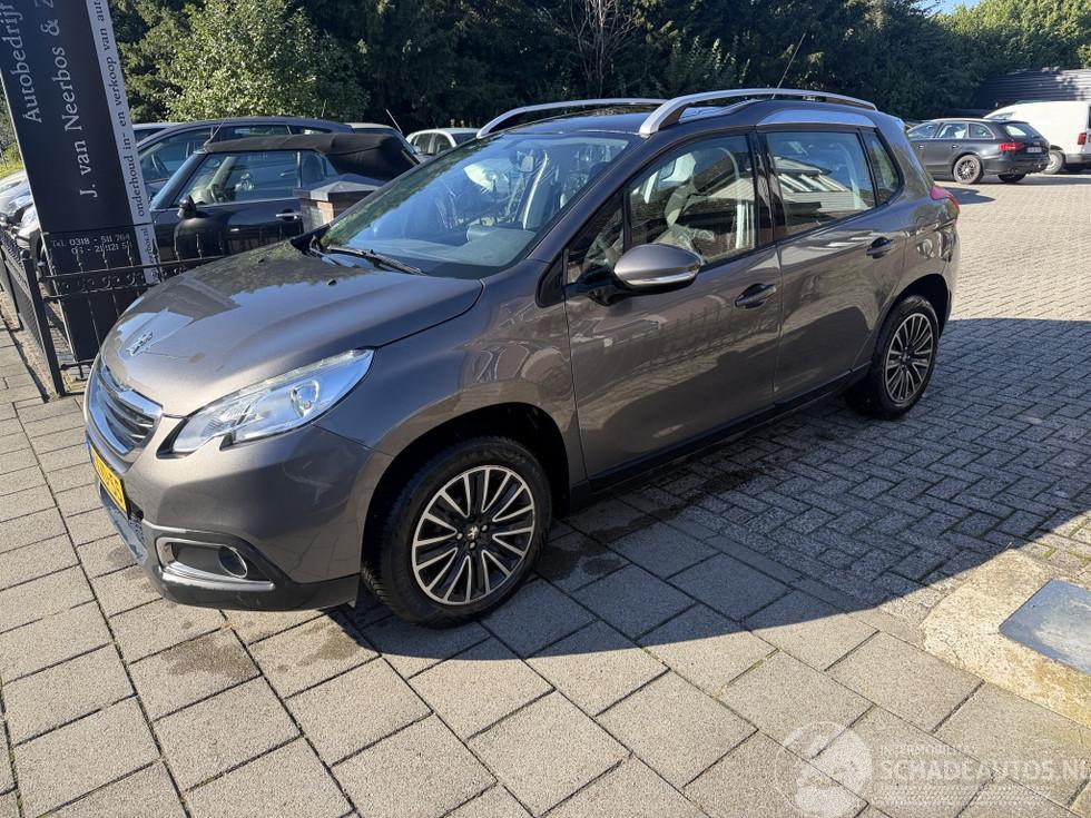 Peugeot 2008 1.2 PureTech Active nieuwe apk