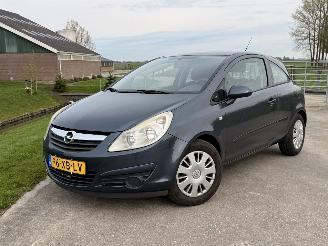 damaged passenger cars Opel Corsa 1.4 Business | APK 04-2027 2007/3