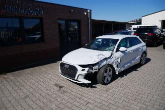 Coche accidentado Audi A3 35 TDI SPORTBACK S-LINE LEER LED 2023/10
