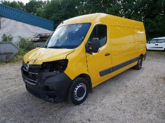 krockskadad bil bedrijf Renault Master L3H2 2021/3