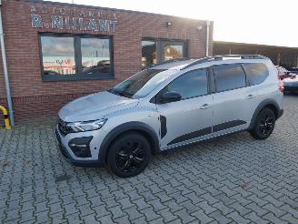 Schadeauto Dacia Jogger EXTREME + 2022/11