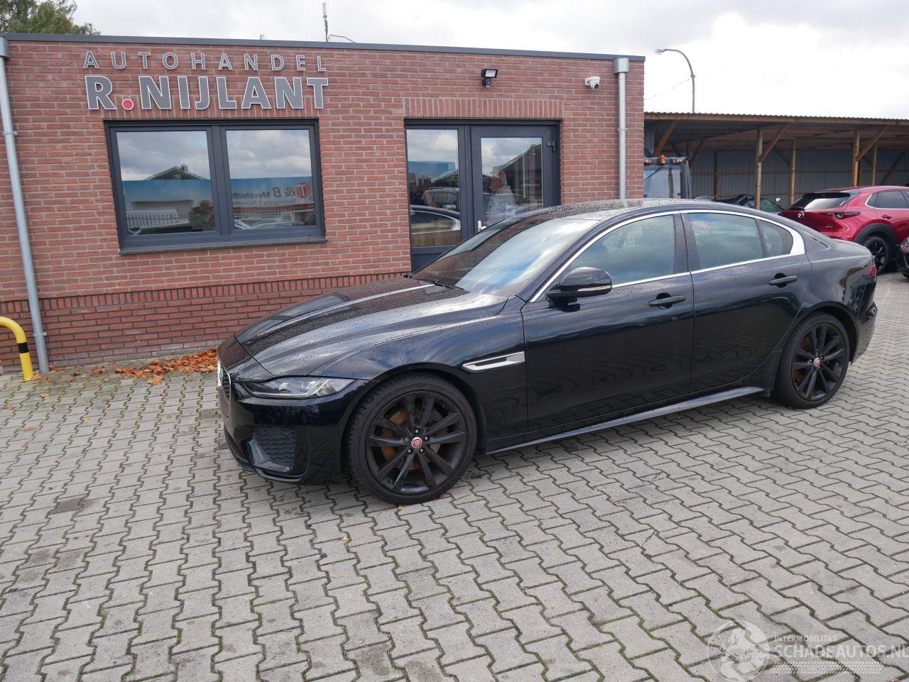 Jaguar XF R DYNAMIC MOTORSCHADE