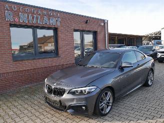 damaged passenger cars BMW 2-serie 220 d M-SPORT LED 2018/4