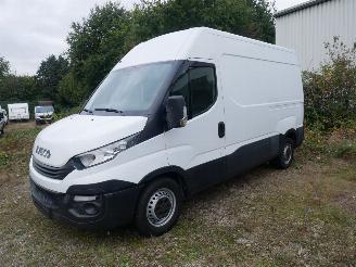 skadebil bedrijf Iveco Daily 35S14 MOTORSCHADE!!!! 2017/3