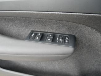 Volvo C-40 PANORAMADAK picture 11