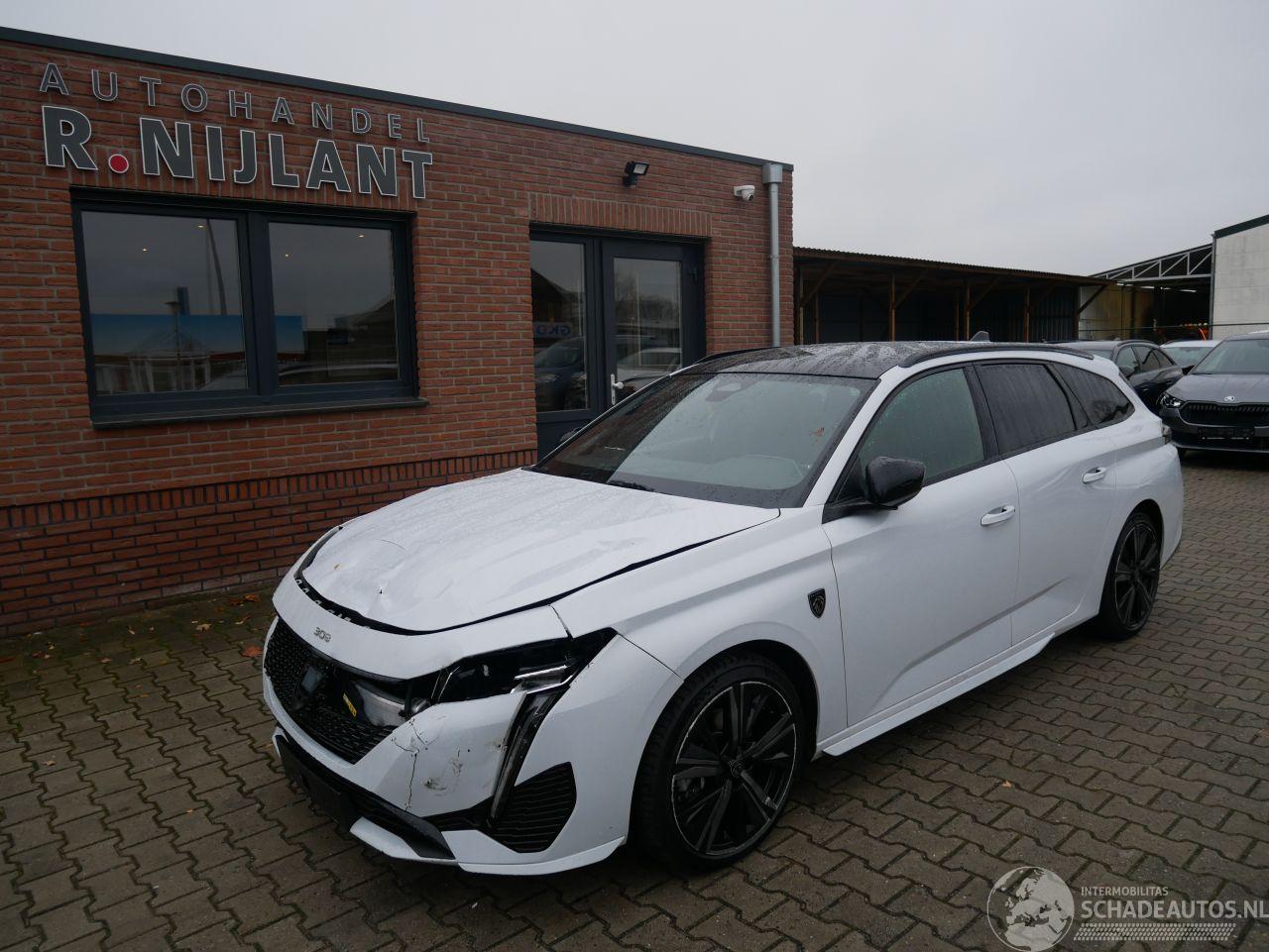 Peugeot 308 SW GT PANORAMADAK