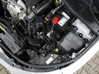 Peugeot 308 SW GT PANORAMADAK picture 8