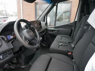 Mercedes Sprinter 317 CDI L2H2 picture 11