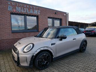 krockskadad bil auto Mini Cooper S CLASSIC TRIM LEER LED VIRTUAL COCKPIT 2023/6