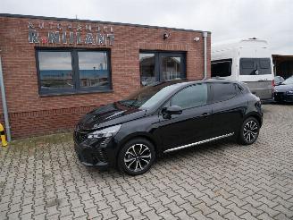 skadebil auto Renault Clio TECHNO 2025/2