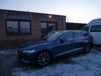 škoda osobní automobily Volvo V-60 MOMENTUM LEER LED 2018/12