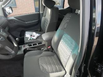 Nissan Navara KING CAB 4x4 picture 12